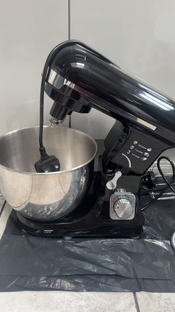 image for Stand mixer 
