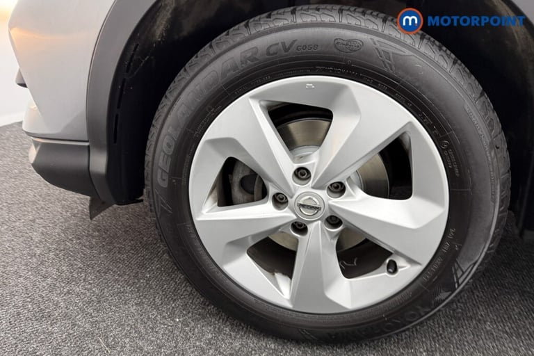 2019 Nissan Qashqai 1.5 dCi 115 Acenta Premium 5dr SUV Diesel Manual