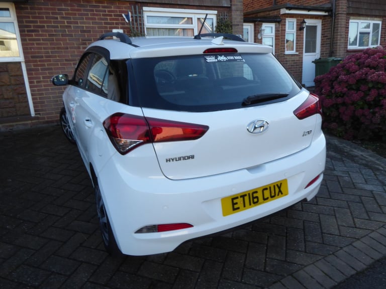 Hyundai, I20, Hatchback, 2016, Manual, 1248 (cc), 5 doors
