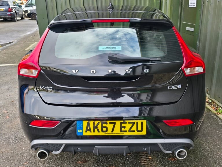 2017 Volvo V40 2.0 D2 R-Design Nav Plus Hatchback 5dr Diesel Manual Euro 6 (s/s) (120 ps) Hatchba...