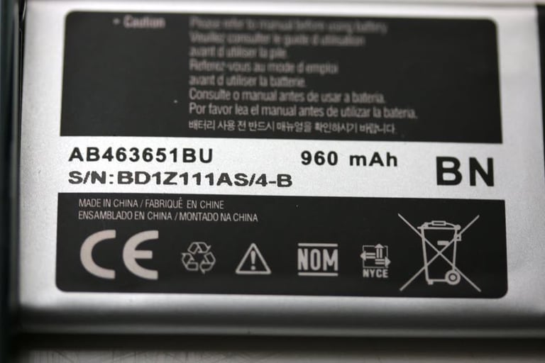 Canon EF-S 60mm f/2.8 USM Macro Lens – Sharp, Compact, Good Condition