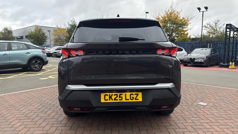 2025 Peugeot 5008 1.2 Hybrid 136 GT 5dr e-DSC6 HATCHBACK PETROL Automatic
