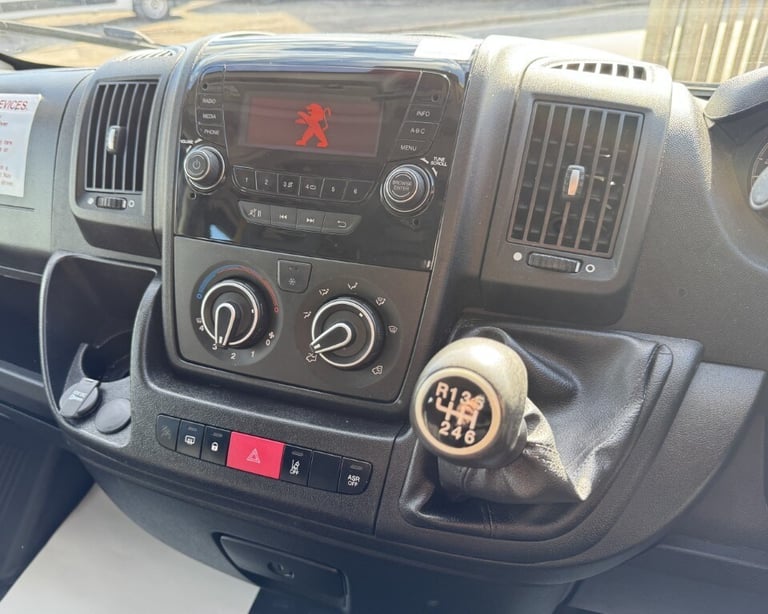 2018 Peugeot Boxer 2.0 BlueHDi H2 17 Seat Minibus LITE (PSV) 130ps Minibus Diesel Manual