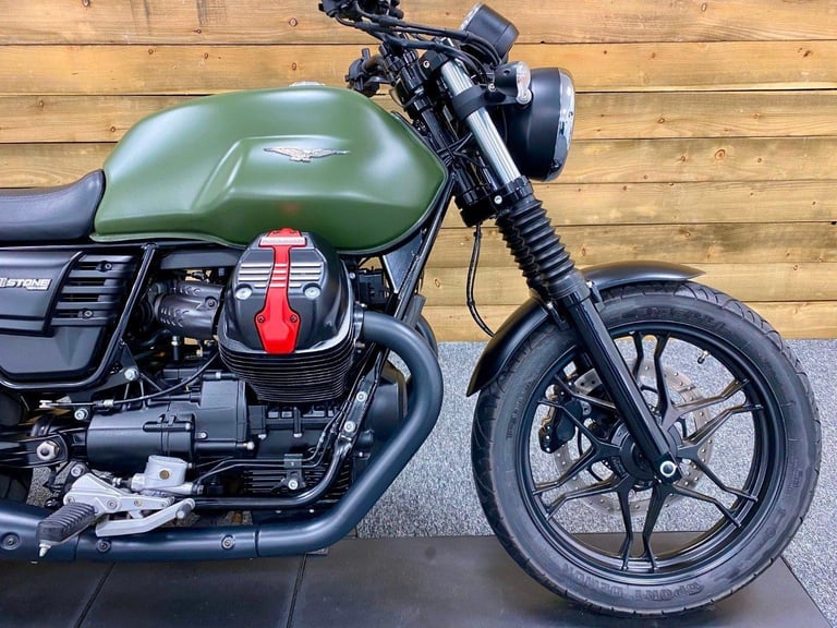 2018 MOTO GUZZI V7 STONE, ONLY 2494 MILES, FSH, COOL ITALIAN RETRO