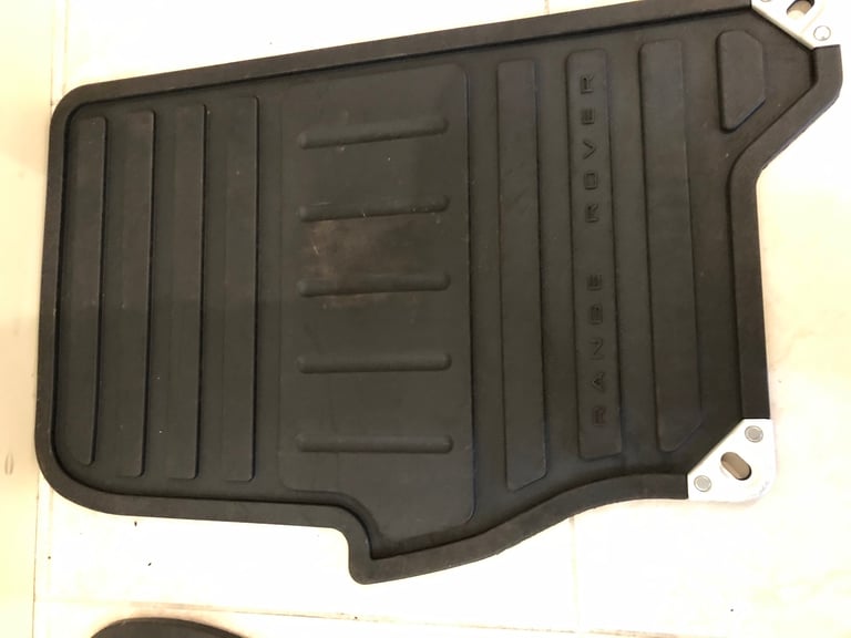 Genuine Range Rover Sport Rubber Floor Mats – Full Set (Front & Rear)