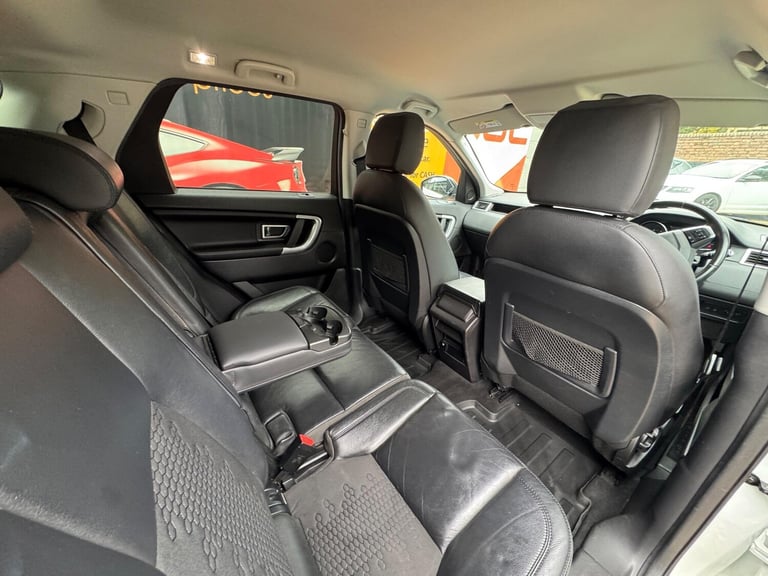 2017 Land Rover Discovery Sport 2.0 TD4 SE Tech 4WD Euro 6 (s/s) 5dr ESTATE Diesel Manual