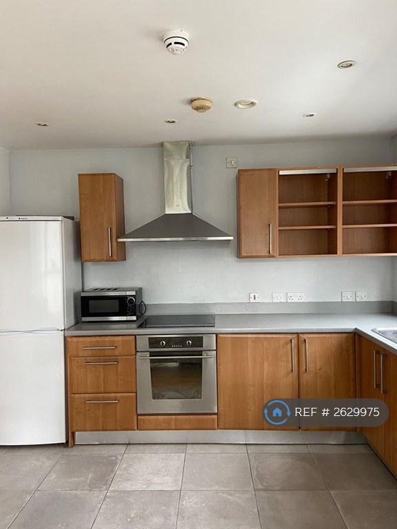 2 bedroom flat in The Gallery, Manchester, M3 (2 bed) (#2629975)