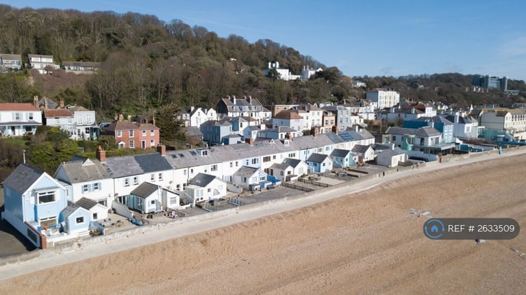 2 bedroom house in Sandgate High Street, Sandgate, Folkestone, CT20 (2 bed) (#2633509)