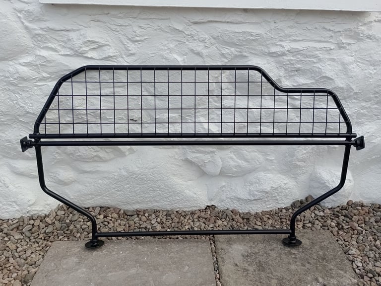 Kia Sportage dog guard 