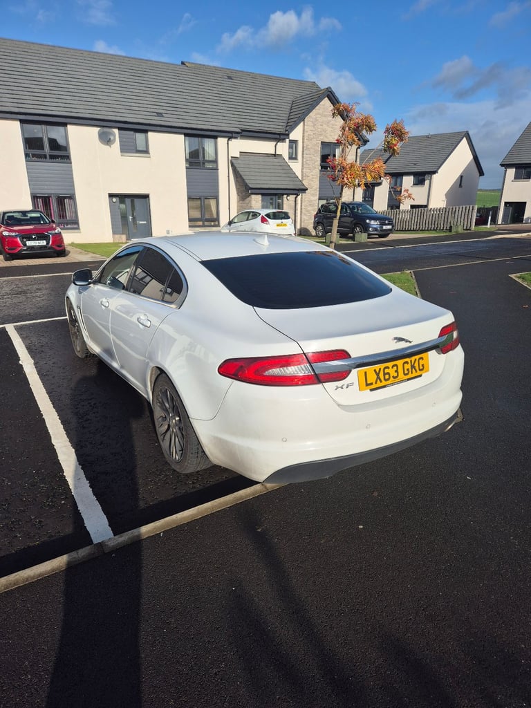 Jaguar, XF, Saloon, 2013, Other, 2179 (cc), 4 doors