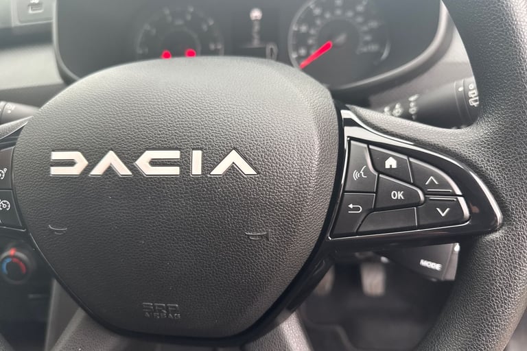 2023 Dacia Sandero 100946 Hatchback Petrol Manual