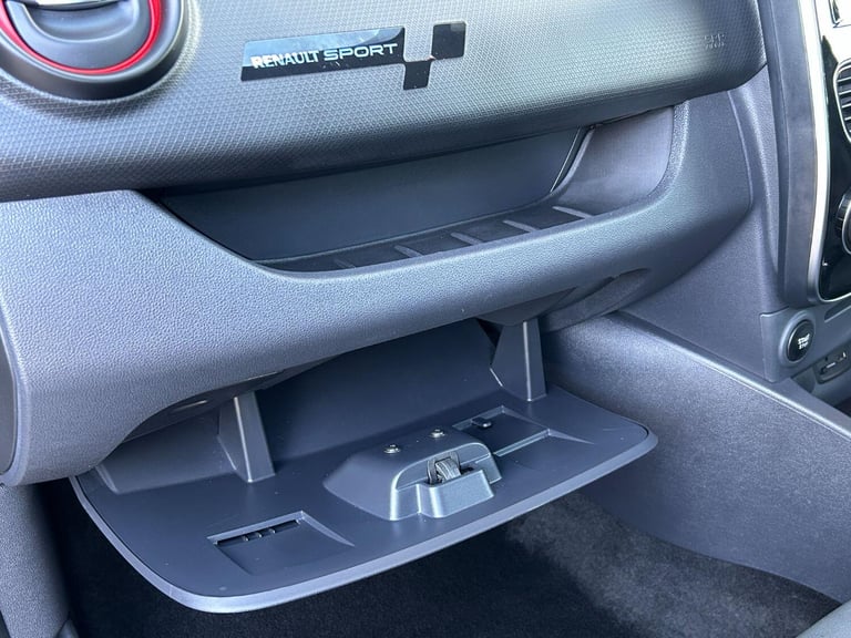 RENAULT CLIO 1.6 Renaultsport Nav 220 Trophy Auto 2017