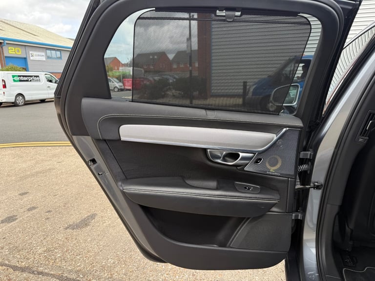 2018 Volvo S90 2.0 T8 Hybrid R DESIGN Pro 4dr AWD Geartronic SALOON Petrol Parallel Phev Automatic