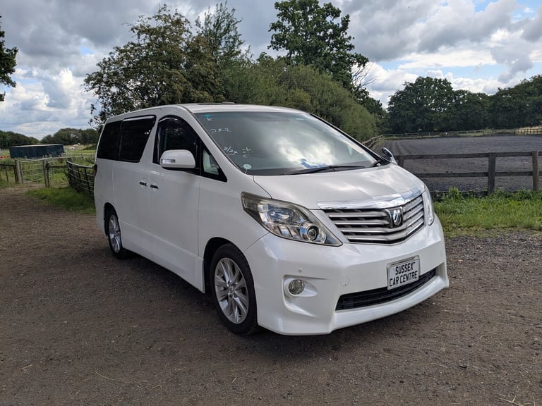2008 Toyota Alphard 3.5 V6 twin sunroofs cruise control  Petrol