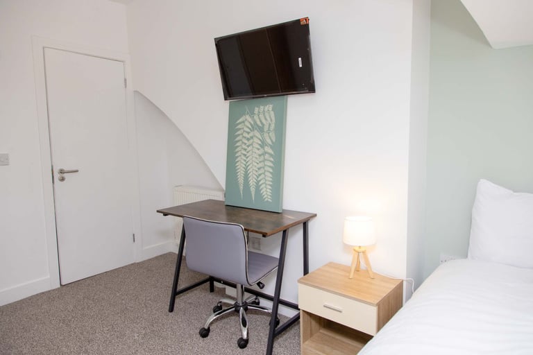 Turnkey HMO In Salford's Student Quarter