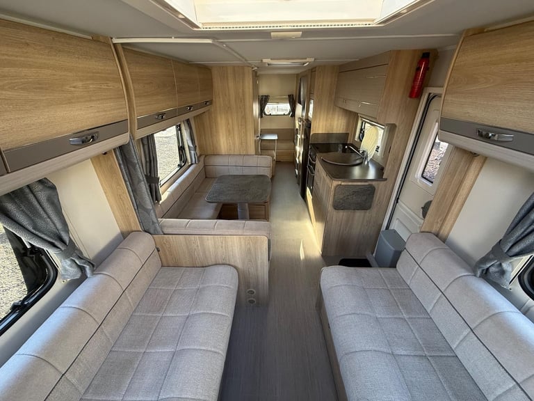 Elddis Avante 866 8ft wide, 6 berth, fixed bed 2019