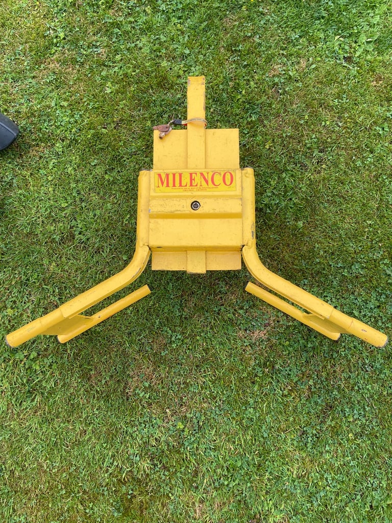 Wheel clamp 