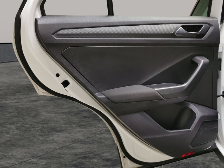 2019 Volkswagen T-Roc 1.6 TDI Design SUV 5dr Diesel Manual Euro 6 (s/s) (115 ps) - PARK SENSORS -...