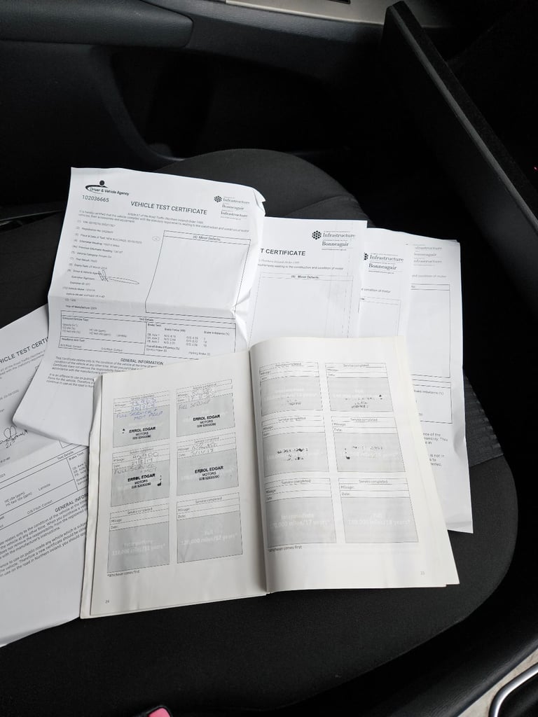 Toyota, AVENSIS, Saloon, 2009, Manual, 1998 (cc), 4 doors