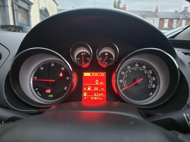 2012 Vauxhall Insignia 2.0 CDTi SRi Nav [160] 5dr Auto HATCHBACK DIESEL Automatic