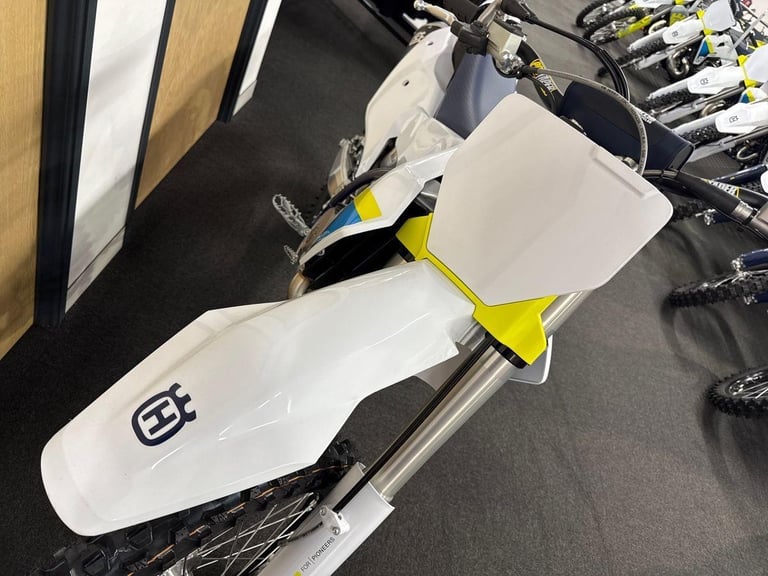 2025 Husqvarna Offroad Motorcross FC 250 Petrol white 5 Speed