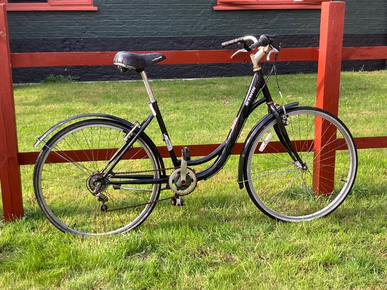 BTWIN elope 100 Dutch style