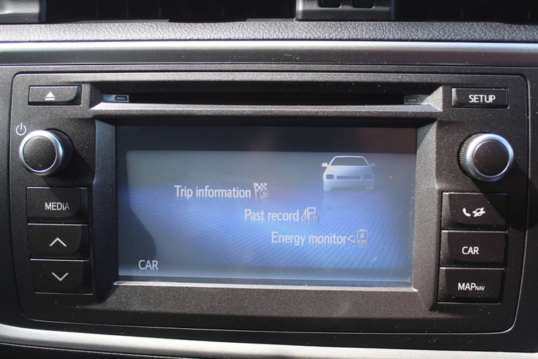 2015 Toyota Auris 1.8 Auris Icon+ VVT-i CVT 5dr Hatchback Hybrid Automatic