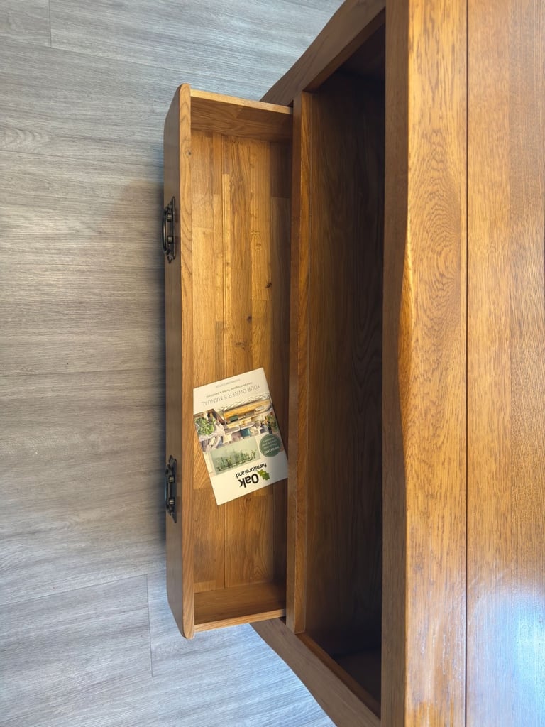 Rustic Solid Oak TV Unit Sideboard 