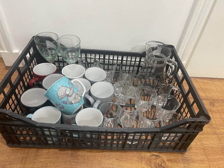 image for Water Jug Mugs and Glasses Bundle