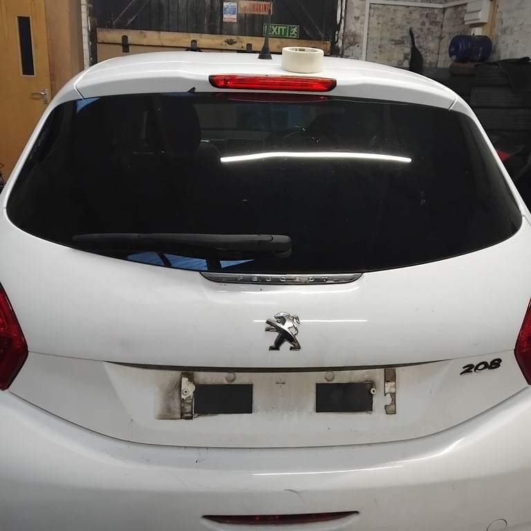 2013 PEUGEOT 208 BOOTLID 