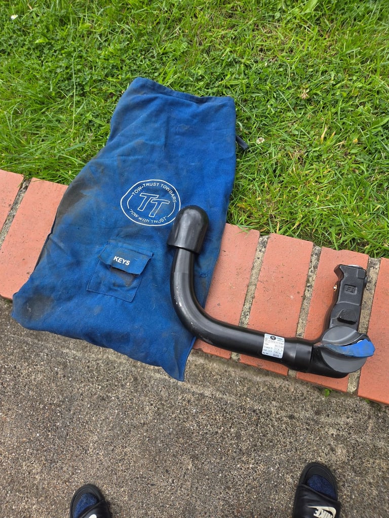image for Vauxhall mokka tow bar detachable 