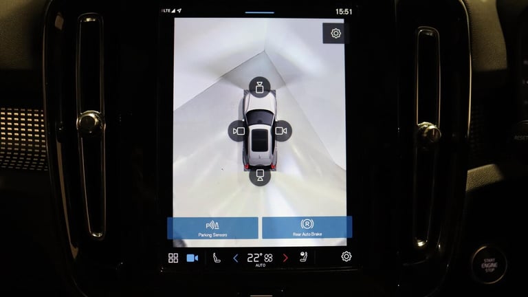 2025 Volvo XC40 B4 (P) Ultra Black Edition (Sunroof, Harman Kardon, 360 Camera) ESTATE Petrol/Ele...