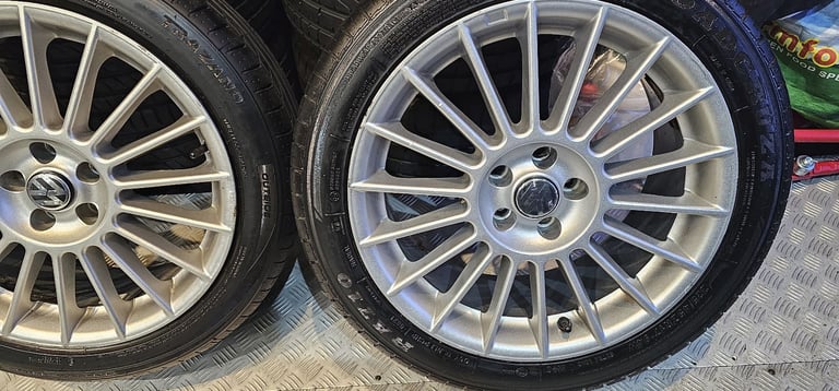 VW 17 alloy wheels + 4 x tyres 225 45 17 RoadCruza All Seasons
