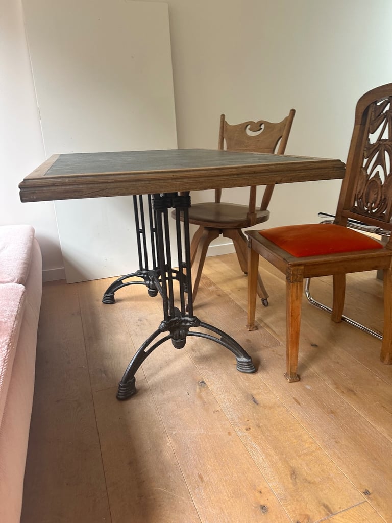 4-seater Graham & Green Cafe/bistro table 