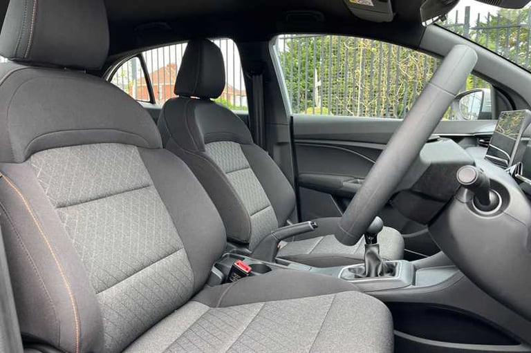 2025 MG MG3 1.5 SE Hatchback 5dr Petrol Manual Euro 6 (s/s) (115 ps) Hatchback Petrol Manual