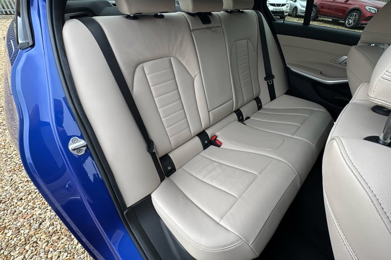  BMW 3 Series Saloon 2.0 320i M Sport Saloon 4dr Petrol Auto Euro 6 s/s 184 Ps