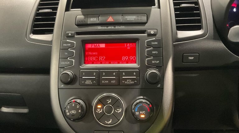 2013 Kia Soul 1.6 CRDi 2 5dr Auto HATCHBACK DIESEL Automatic