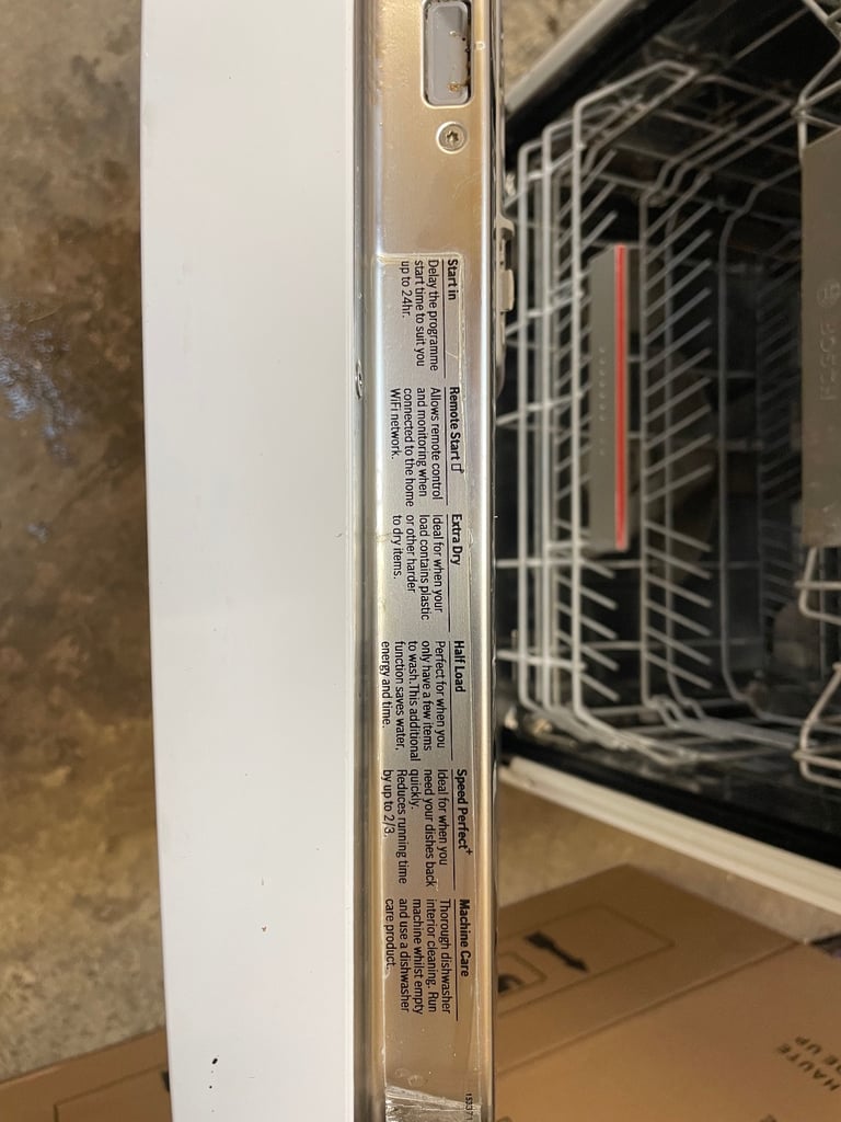 Bosch Series 4 freestanding dishwasher