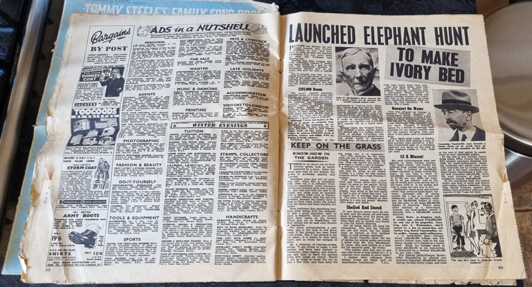 Tit-Bits Weekly Paper No #3891 1st October 1960 & free Song Book Tomy Steel