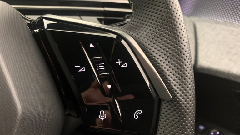 2024 Peugeot 3008 73kWh GT SUV 5dr Electric Auto (210 ps) SUV Electric Automatic