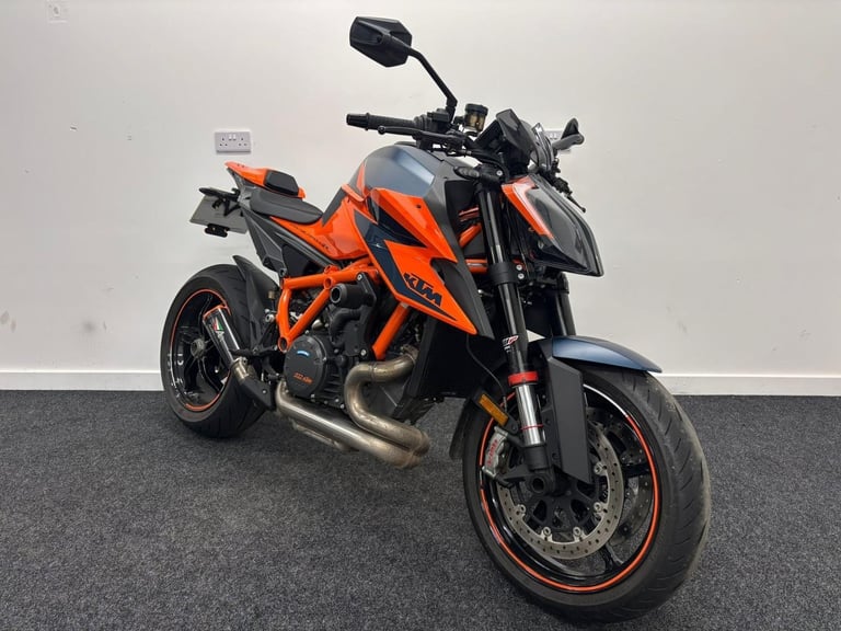 KTM 1290 SUPERDUKE R ** READY TO GO - LOW MILEAGE - MOT OCT 2026** 