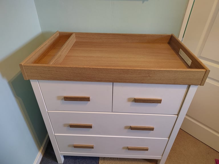 Mamas & Papas Wooden Drawers with Baby Changer