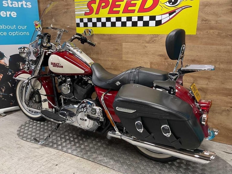 HARLEY-DAVIDSON ROADKING FLHRC
