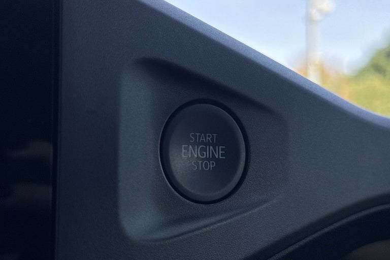 2025 Volkswagen Transporter 2.0 TDI 110 Commerce Plus Van Van DIESEL Manual