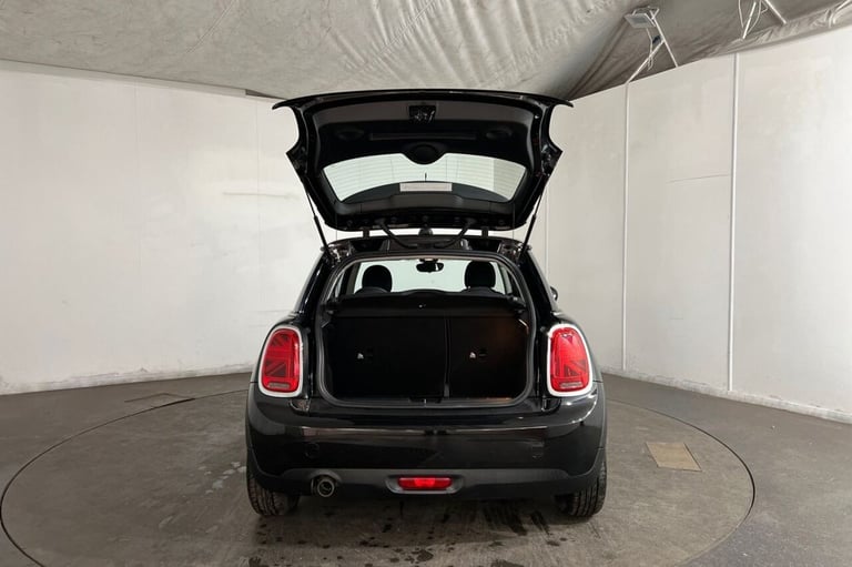 2019 19 MINI HATCH 1.5 ONE CLASSIC HATCHBACK 3DR PETROL MANUAL EURO 6 (S/S) (102