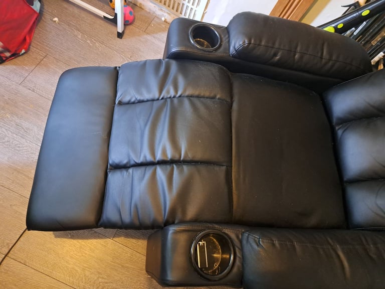 Reclining chair 