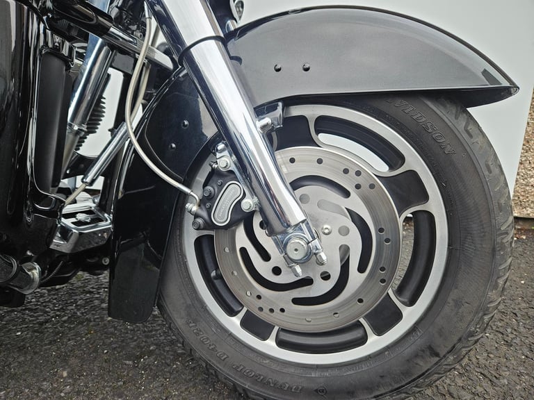 Harley-Davidson FLHX 1450 street glide. Spotless 