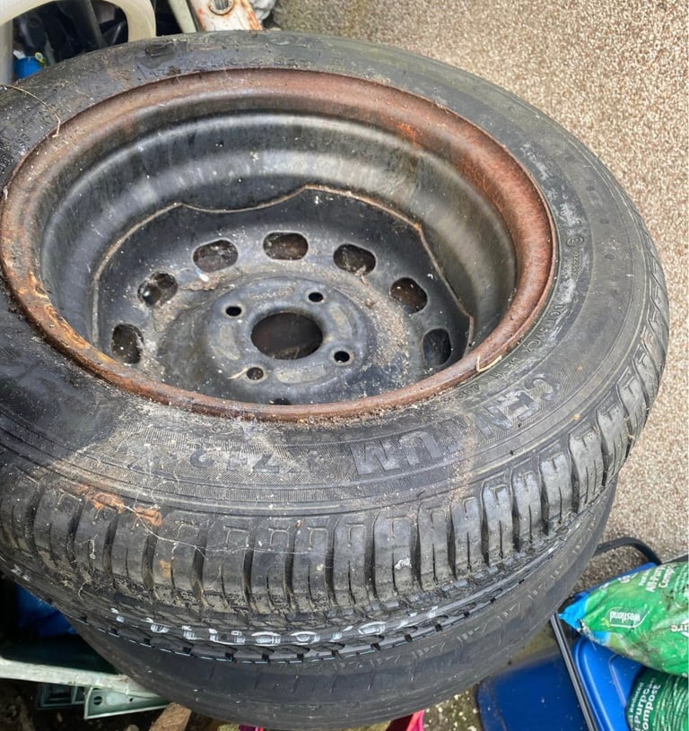 Wheel and tyre, good tread