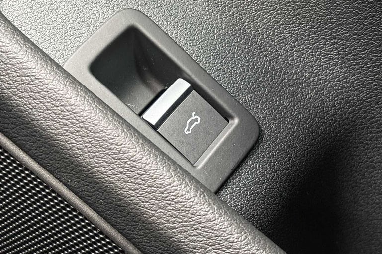 2019 Audi A4 35 TFSI S Line 4dr Saloon Petrol Manual