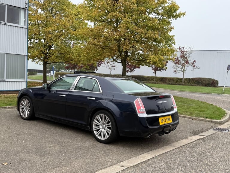2013 Chrysler 300C 3.0 CRD V6 Executive Auto Euro 5 4dr SALOON Diesel Automatic